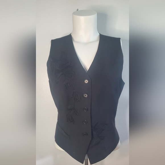 BCBGMaxAzria Tops - BCBG MAXAZRIA-size 6- embroidered vest in black -V-neck-sleveless